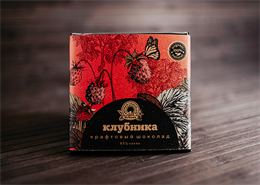 Горький шоколад «MaRussia крафтовый», 65% какао с клубникой, 50 г